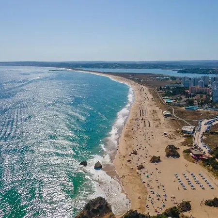 Private With 3 Bedrooms Daire Alvor